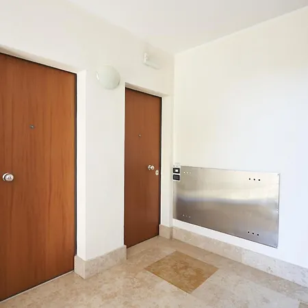 Apartment Marconi B2 *