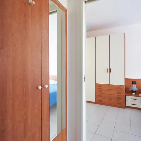 Marconi B2 Apartment *